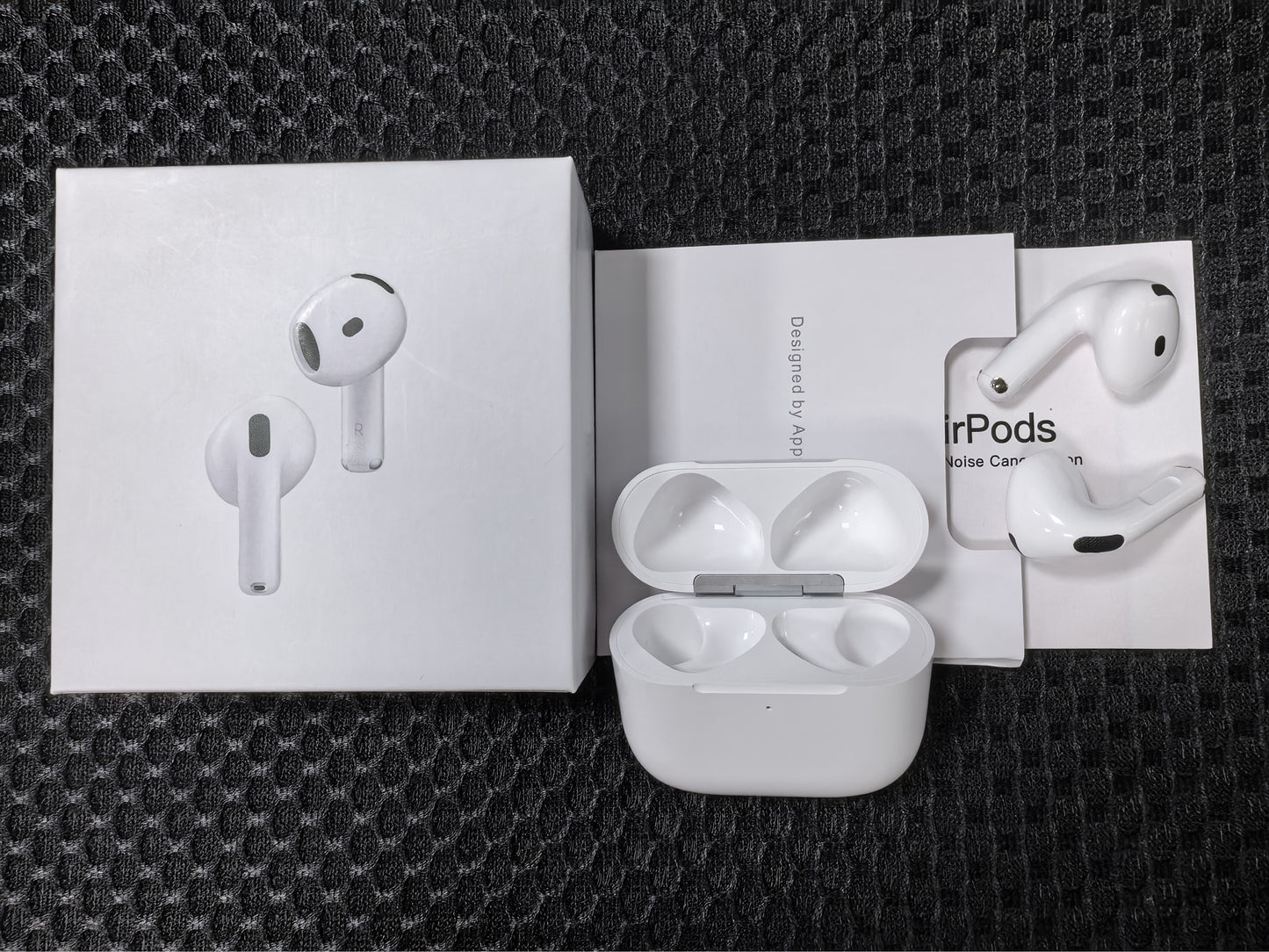 AirPods 4